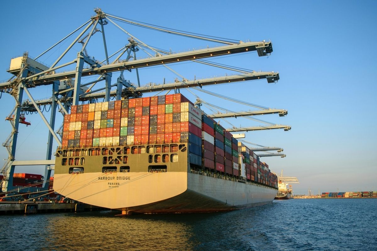 Menşe ve Tercihli Ticaret: Vergi Avantajının Anahtarı